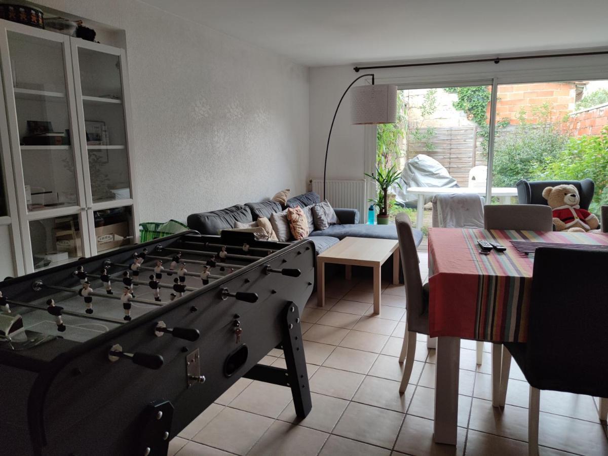 Agréable maison de ville climatisée avec billard, babyfoot, PS4, terrasse privée Le Bouscat Esterno foto